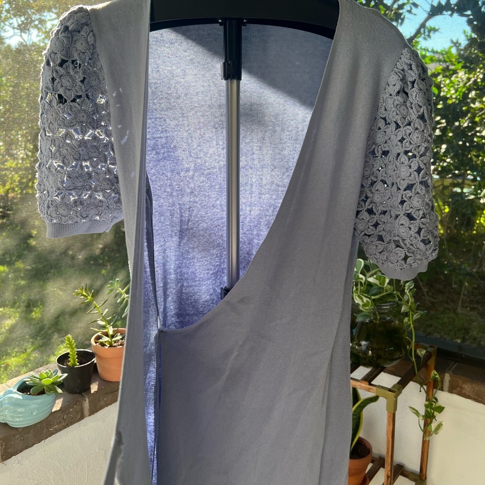 Embroidery sleeve wrap dress 🩵